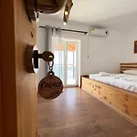 Argileos شقة
