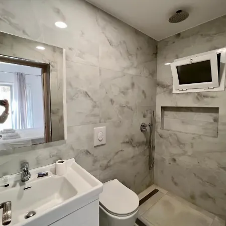 Apartment Argileos Himarë