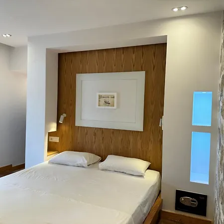 Argileos Apartment Himare