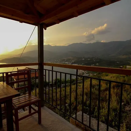 Apartament Argileos *